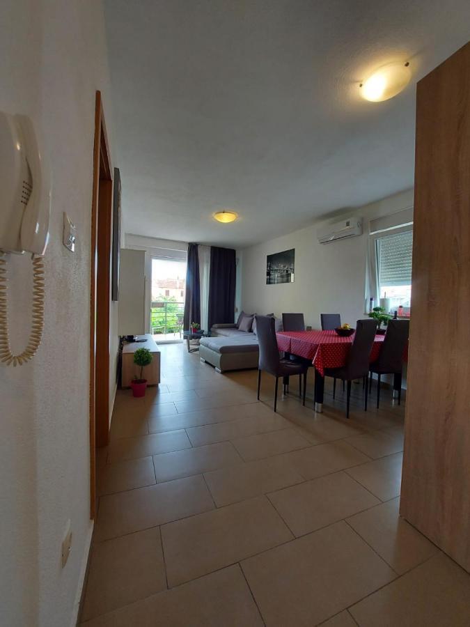 Luciano Apartment *